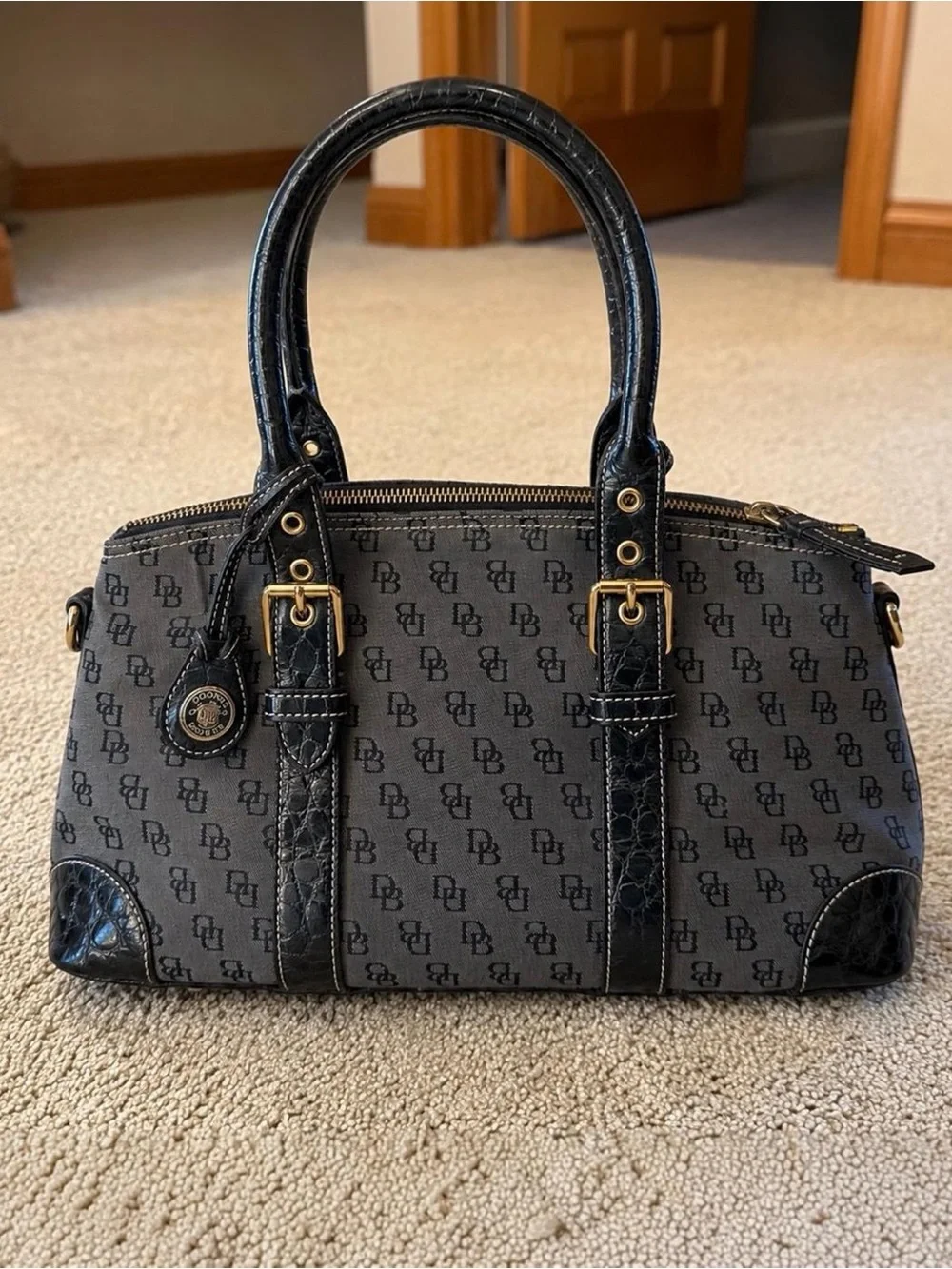 Dooney & Bourke vintage dooney